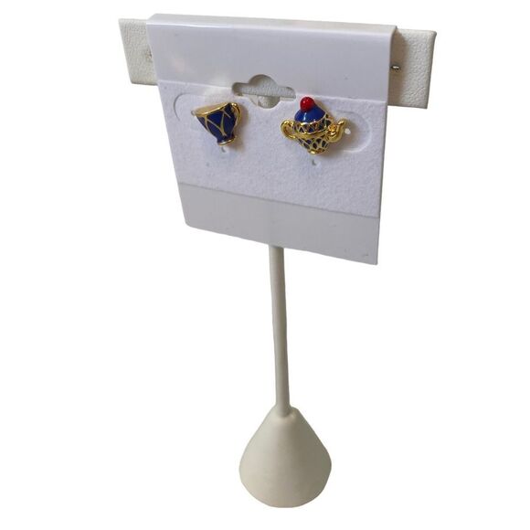 Small “Alice In Wonderland” Style tea pot & cup In Royal blue & gold tones. - Picture 4 of 7